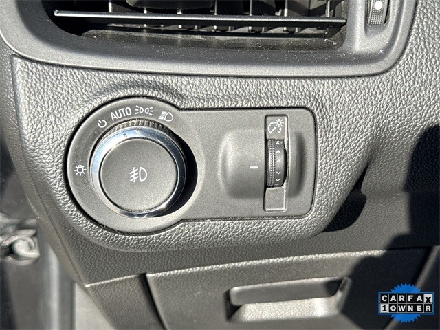 Buick Envision Vehicle Full-screen Gallery Image 35