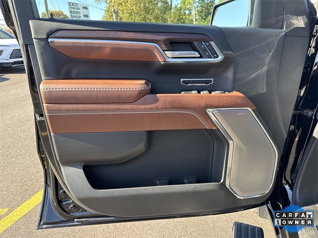 GMC Sierra 1500 Vehicle Full-screen Gallery Image 27