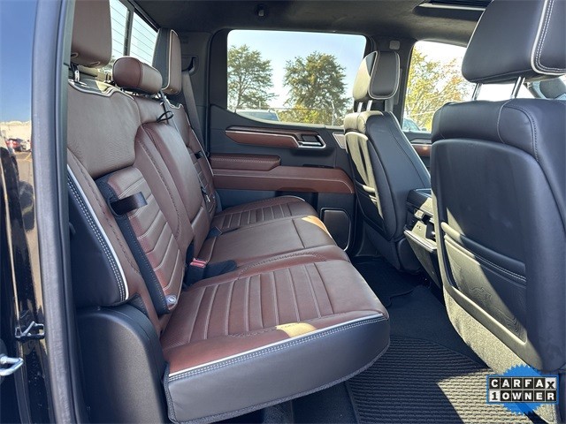 GMC Sierra 1500 Vehicle Full-screen Gallery Image 32