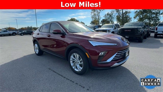 Buick Envista Vehicle Full-screen Gallery Image 02