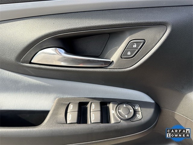 Buick Envista Vehicle Full-screen Gallery Image 22