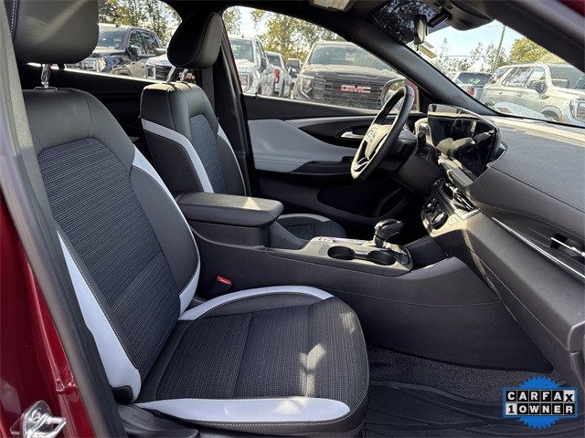 Buick Envista Vehicle Full-screen Gallery Image 27