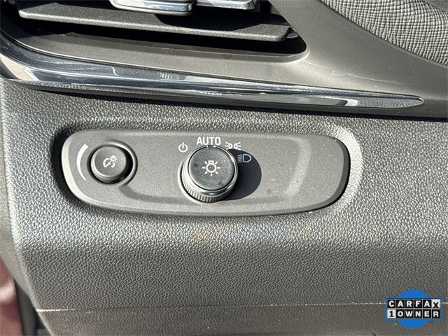 Buick Envista Vehicle Full-screen Gallery Image 34