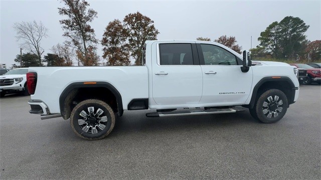 GMC Sierra 2500HD Vehicle Full-screen Gallery Image 09