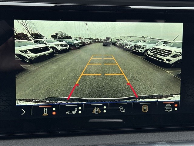 GMC Sierra 2500HD Vehicle Full-screen Gallery Image 17