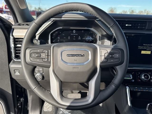 GMC Sierra 1500 Vehicle Full-screen Gallery Image 14