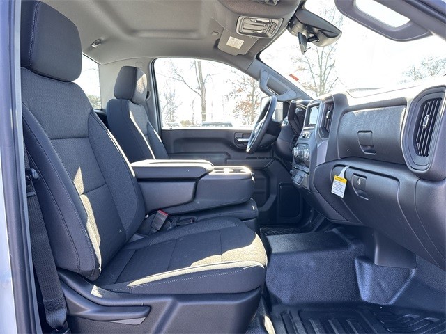 GMC Sierra 2500HD Vehicle Full-screen Gallery Image 22