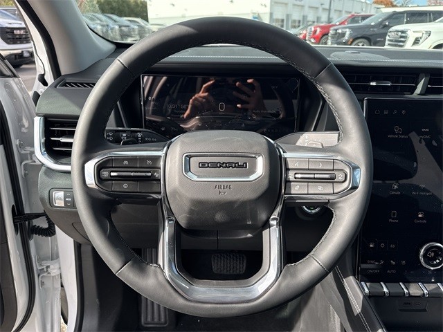 GMC Terrain Vehicle Full-screen Gallery Image 14