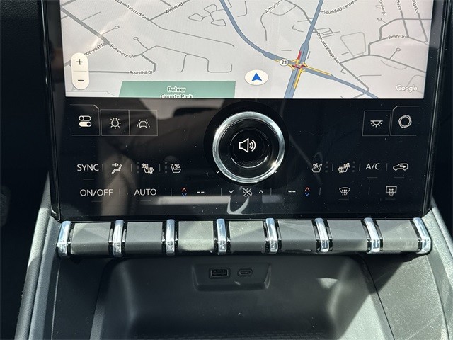 GMC Terrain Vehicle Full-screen Gallery Image 19