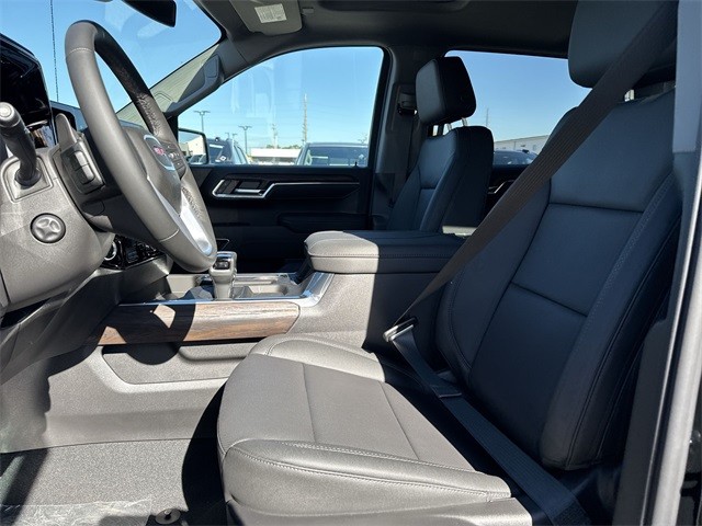 GMC Sierra 1500 Vehicle Full-screen Gallery Image 11