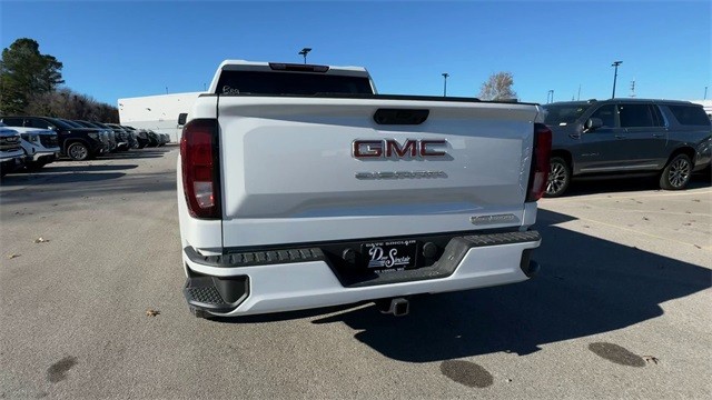 GMC Sierra 1500 Vehicle Full-screen Gallery Image 07