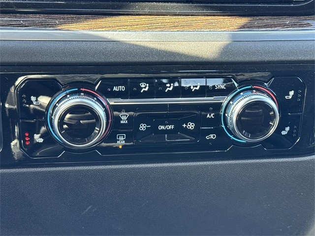 GMC Sierra 1500 Vehicle Full-screen Gallery Image 19