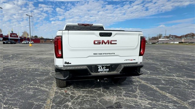 GMC Sierra 1500 Vehicle Full-screen Gallery Image 07