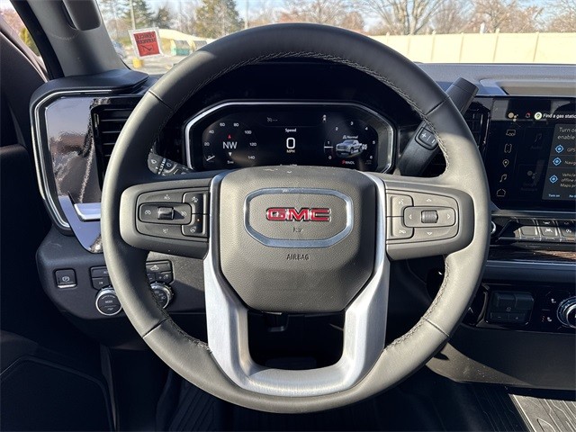 GMC Sierra 1500 Vehicle Full-screen Gallery Image 14