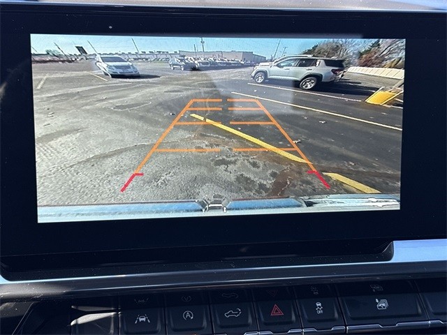 GMC Sierra 1500 Vehicle Full-screen Gallery Image 17