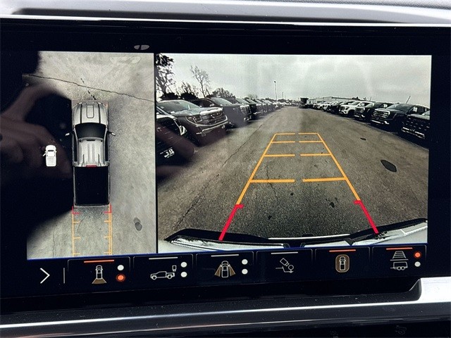 GMC Sierra 2500HD Vehicle Full-screen Gallery Image 17