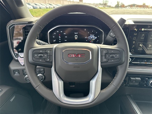 GMC Sierra 2500HD Vehicle Full-screen Gallery Image 14