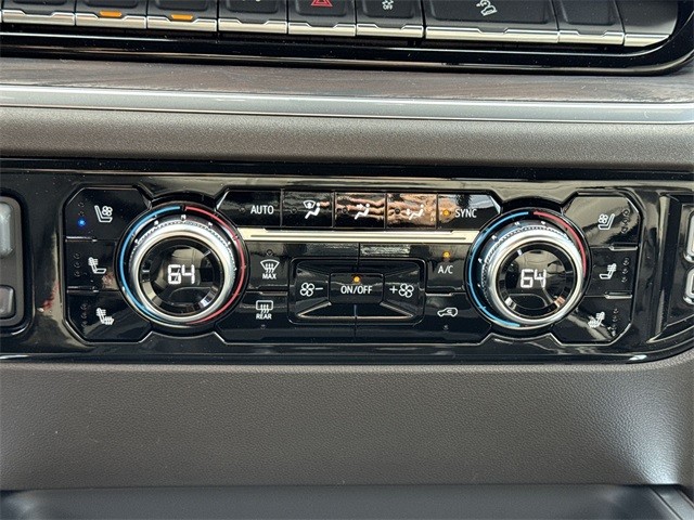 GMC Sierra 2500HD Vehicle Full-screen Gallery Image 19