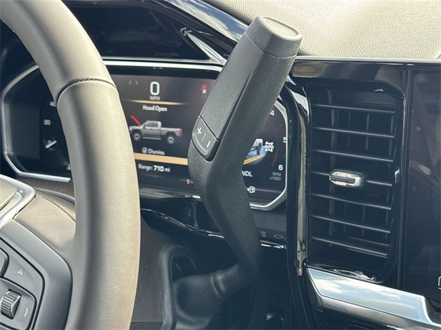 GMC Sierra 2500HD Vehicle Full-screen Gallery Image 20