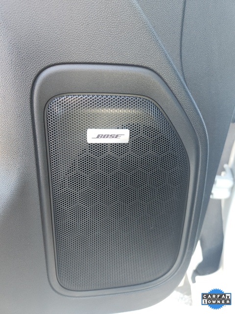 GMC Sierra 2500HD Vehicle Full-screen Gallery Image 19