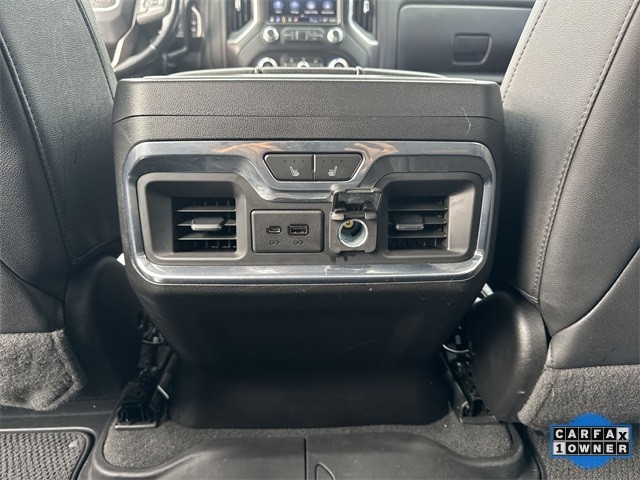 GMC Sierra 2500HD Vehicle Full-screen Gallery Image 25