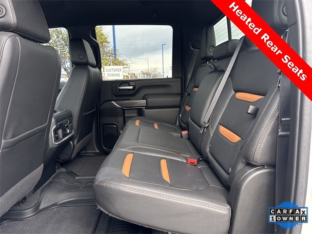 GMC Sierra 2500HD Vehicle Full-screen Gallery Image 29