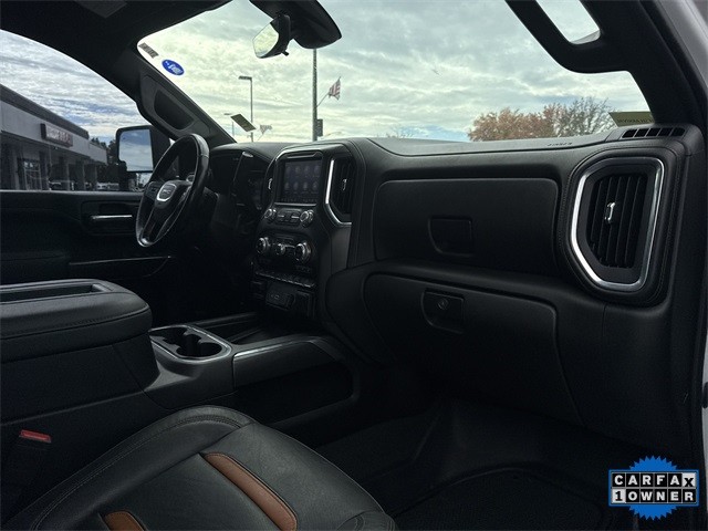 GMC Sierra 2500HD Vehicle Full-screen Gallery Image 33