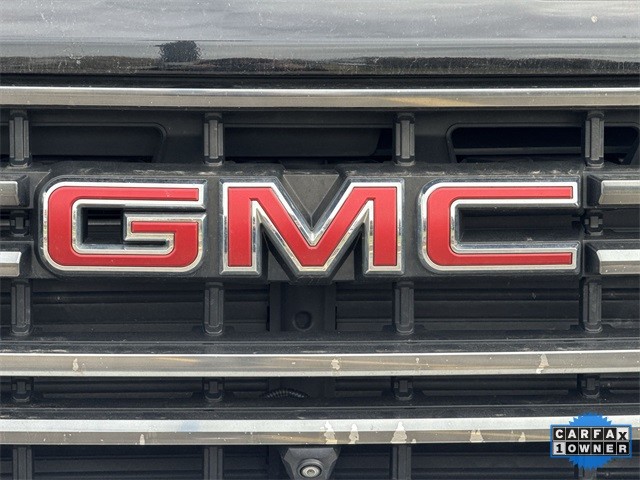 GMC Sierra 2500HD Vehicle Full-screen Gallery Image 35