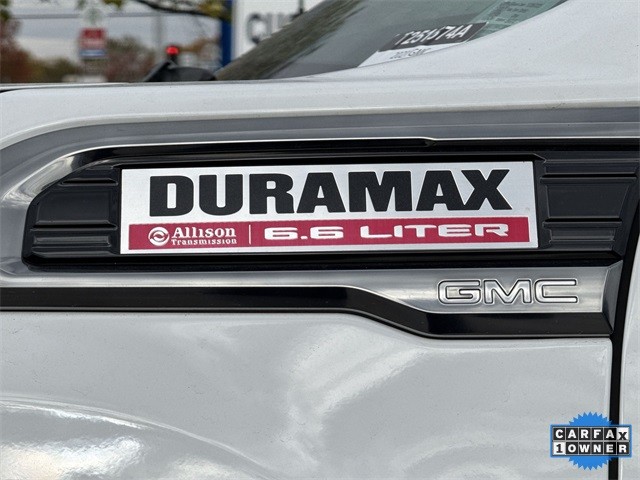 GMC Sierra 2500HD Vehicle Full-screen Gallery Image 36