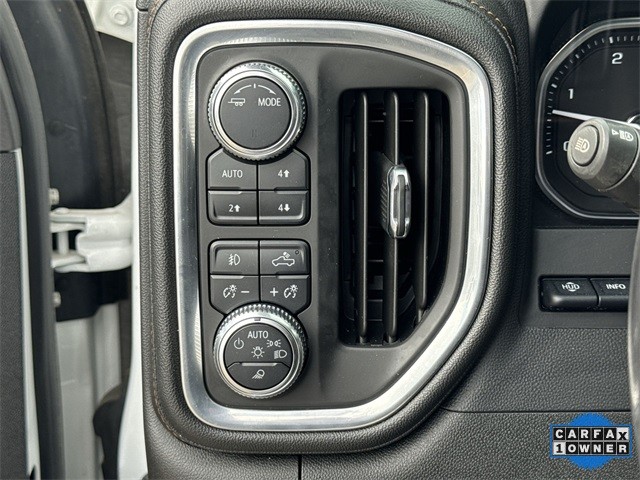 GMC Sierra 2500HD Vehicle Full-screen Gallery Image 39