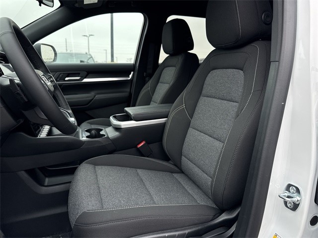 GMC Terrain Vehicle Full-screen Gallery Image 11