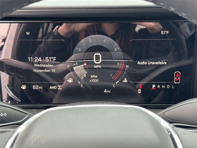 GMC Terrain Vehicle Full-screen Gallery Image 15