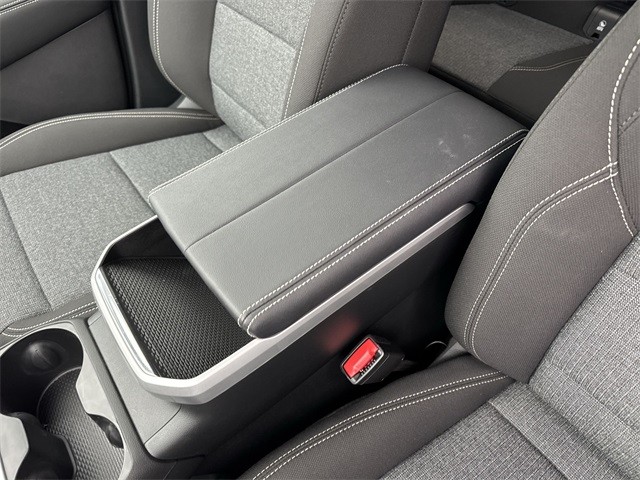 GMC Terrain Vehicle Full-screen Gallery Image 21