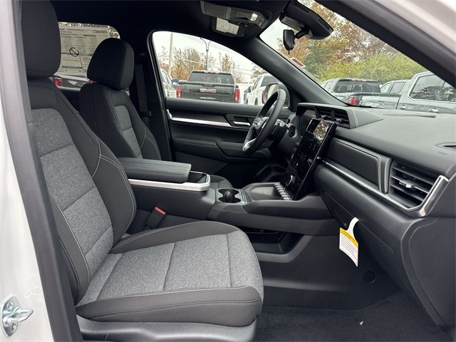 GMC Terrain Vehicle Full-screen Gallery Image 24