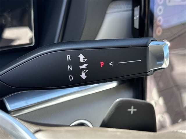 GMC Terrain Vehicle Full-screen Gallery Image 20