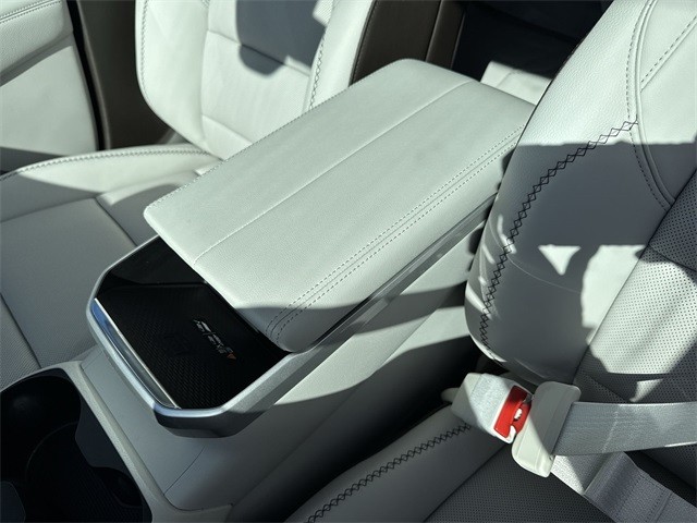 GMC Terrain Vehicle Full-screen Gallery Image 21