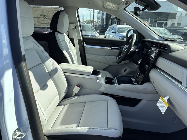 GMC Terrain Vehicle Full-screen Gallery Image 24