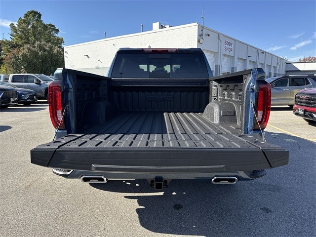 GMC Sierra 1500 Vehicle Full-screen Gallery Image 24