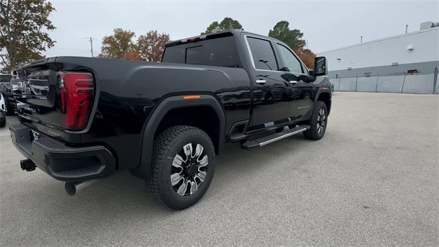 GMC Sierra 2500HD Vehicle Full-screen Gallery Image 08