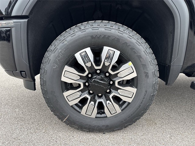 GMC Sierra 2500HD Vehicle Full-screen Gallery Image 10