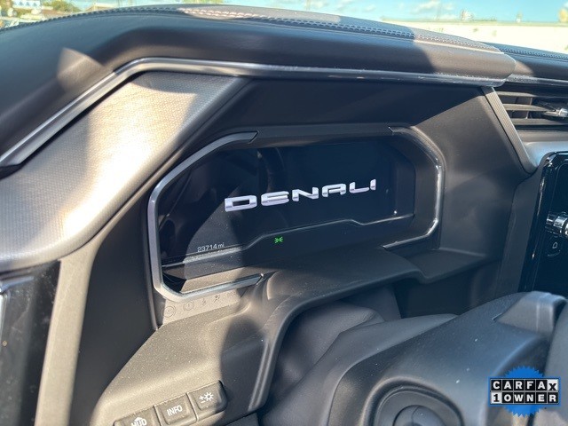 GMC Sierra 1500 Vehicle Full-screen Gallery Image 18