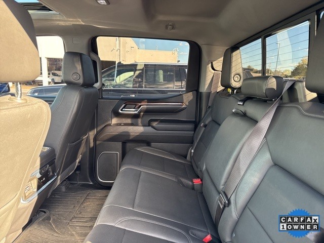 GMC Sierra 1500 Vehicle Full-screen Gallery Image 15