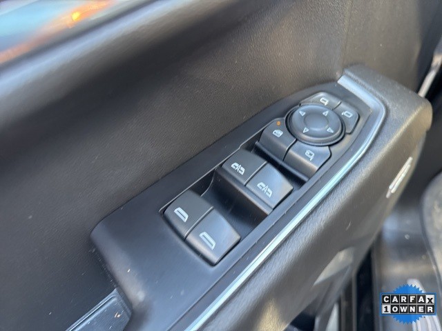 GMC Sierra 1500 Vehicle Full-screen Gallery Image 23