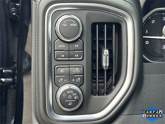 GMC Sierra 1500 Vehicle Full-screen Gallery Image 39