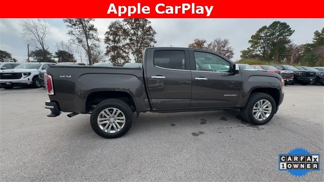 GMC Canyon Vehicle Full-screen Gallery Image 11