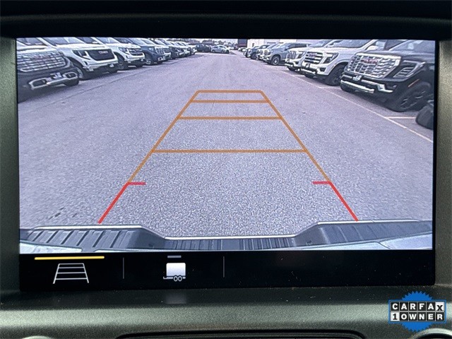 GMC Canyon Vehicle Full-screen Gallery Image 19