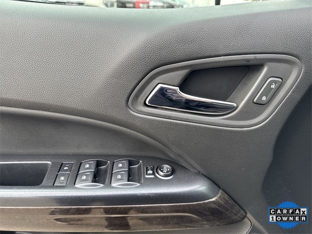 GMC Canyon Vehicle Full-screen Gallery Image 27