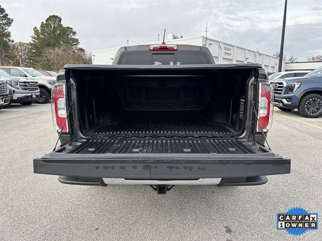 GMC Canyon Vehicle Full-screen Gallery Image 29