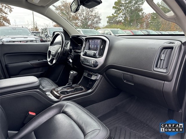 GMC Canyon Vehicle Full-screen Gallery Image 32