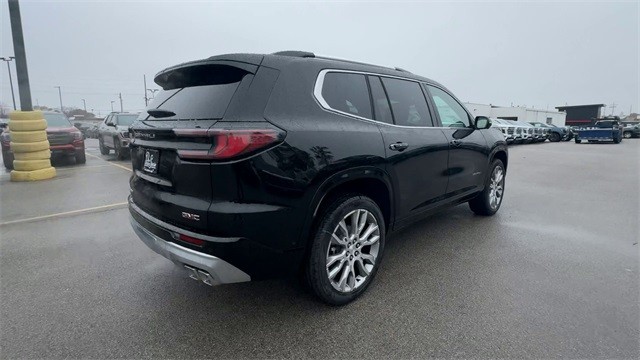 GMC Acadia Vehicle Full-screen Gallery Image 08